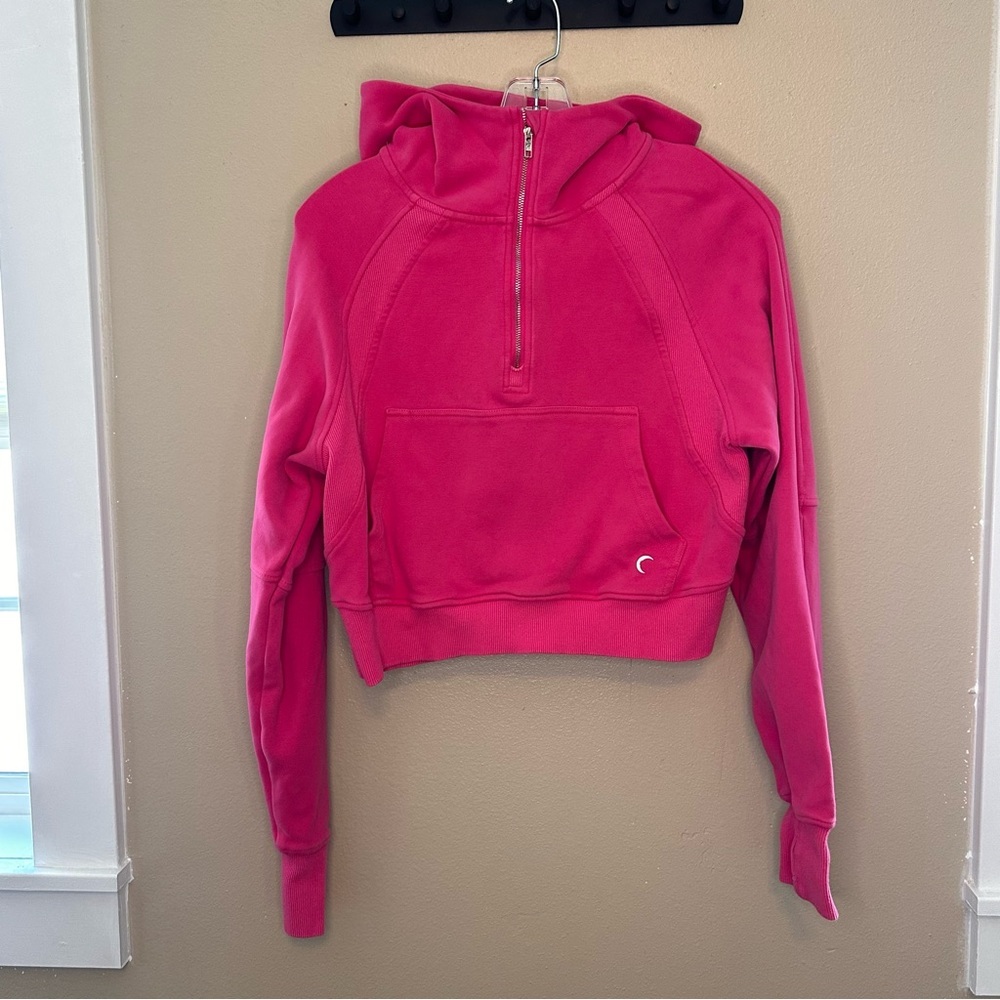 ZYIA Fuchsia Cropped Hoodie Size XS